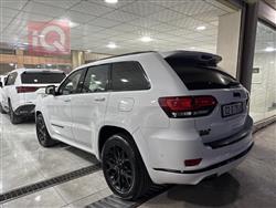 جیپ گراند شیرۆکی